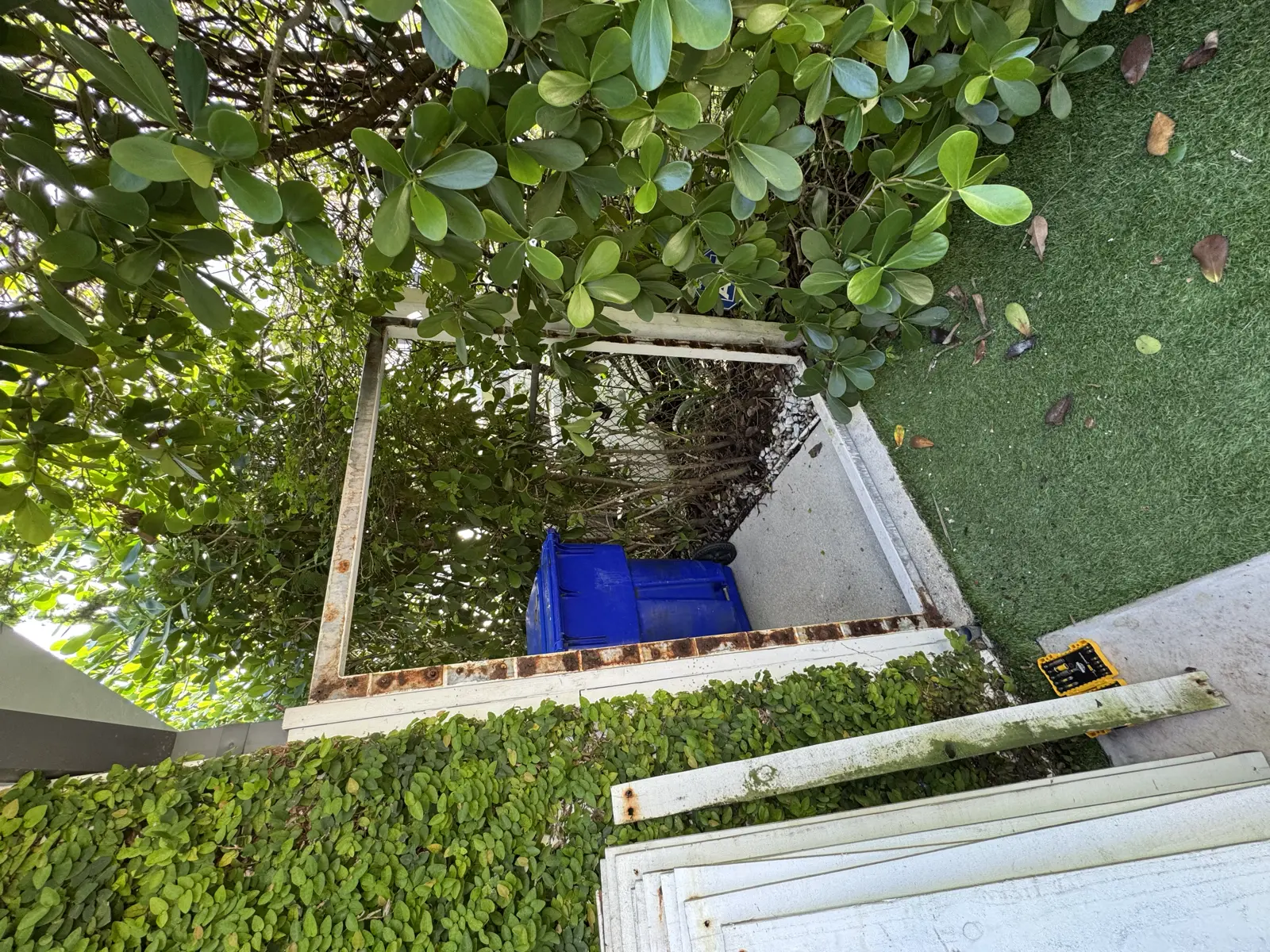 Wood Fence Repair and Painting, handyman services project photo 10