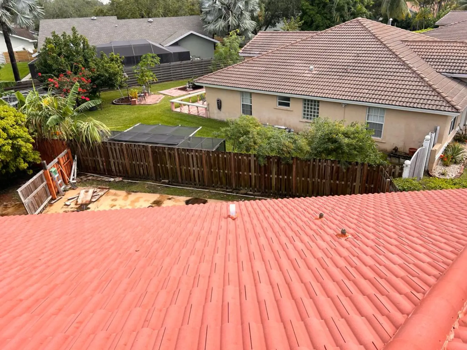 Driveway Surface Pressure Cleaning, pressure washing project photo 1